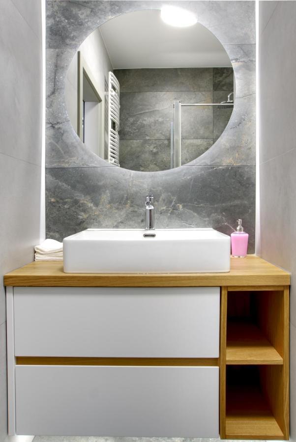 Essence Apartments Sapphire พอซนาน ภายนอก รูปภาพ